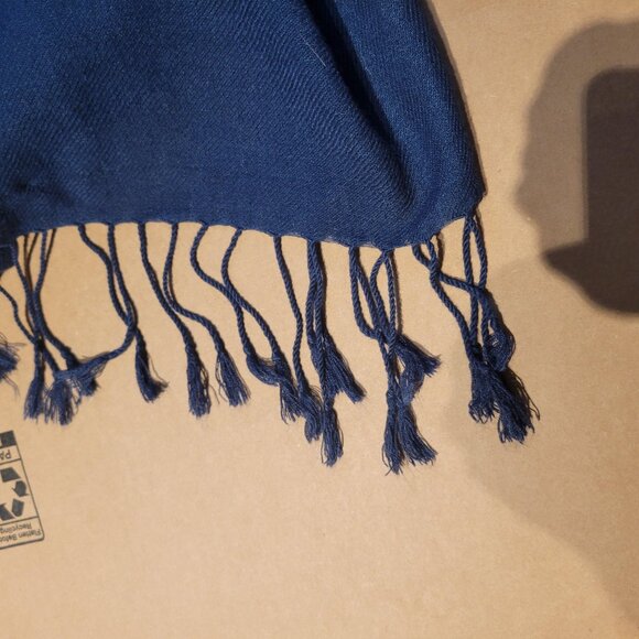 Seattle Seahawks 12th Man Navy Scarf | Bling Rhinestone Number 12 | Flaw-see pic - Picture 2 of 6